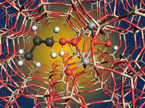 A 40-year-old catalyst unveils its secrets