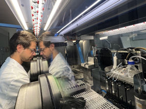 Accelerating battery research with robots