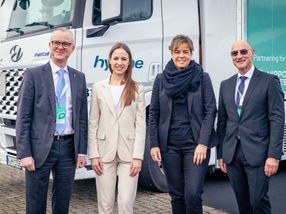 First hydrogen-powered truck for dry ice logistics