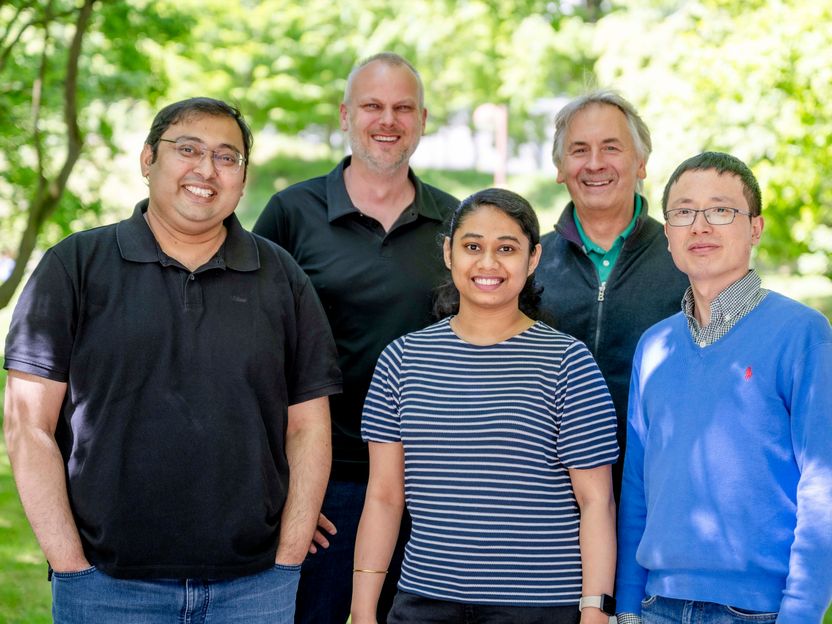 Heat- and Oxygen-Stable Biocatalyst for Hydrogen Production - Newly detected [FeFe]-hydrogenase from a thermophilic bacterium is not degraded by oxygen